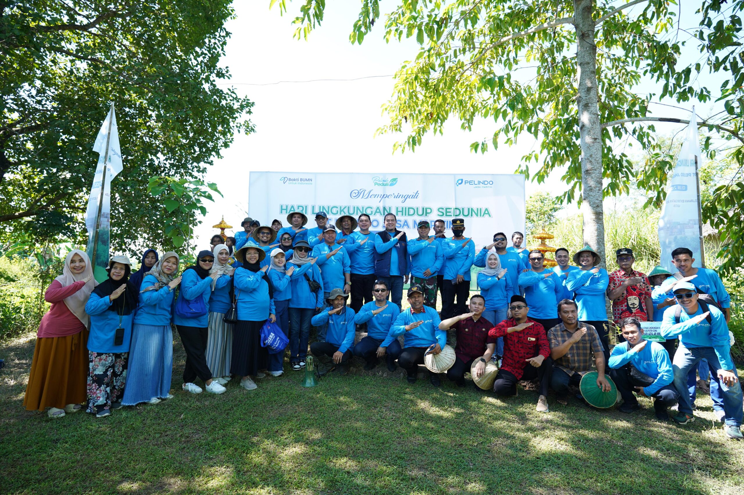 Foto Bersama Keg Penanaman SPJM