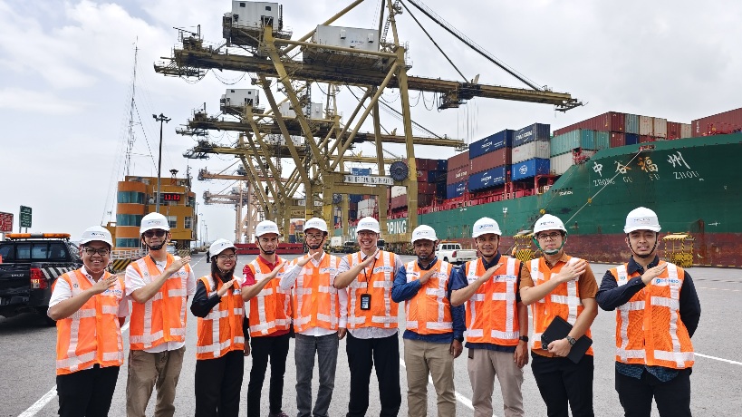 Foto-bersama-antara-TPS-dengan-PT-GEABH-Joint-Technology-di-Dermaga-Internasional-TPS-pada-Kamis-26-3.jpg