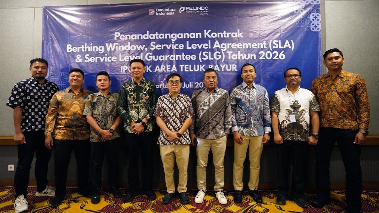Penandatanganan-Kontrak-Berthing-Window-SLA-SLG-2026-IPC-TPK-Teluk-Bayur-bersama-4-perusahaan-pelayaran.jpg