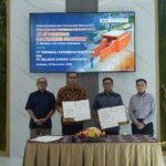 Dirut-TPS-Ali-Sodikin-bersama-Dirut-PSL-Faruq-Hidayat-setelah-acara-penandatanganan.jpg