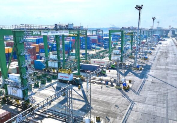 ARUS-PETIKEMAS-KIAN-RAMAI-TERMINAL-TELUK-LAMONG-TEMBUS-229-JUTA-TEUS-HINGGA-SEPTEMBER-2026-1.jpg